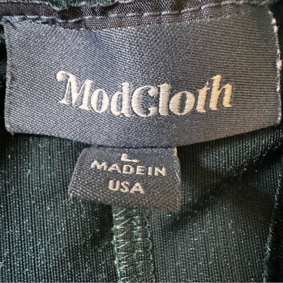 ModCloth It Girl Status Velvet Jumpsuit Emerald - Picture 5 of 5